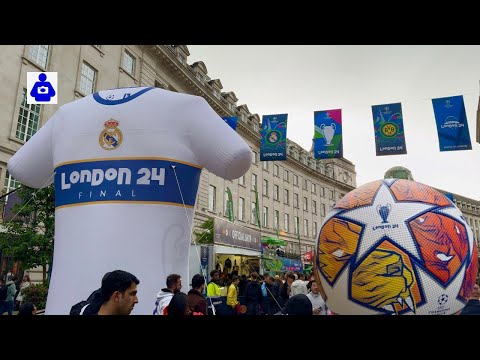 London Walk 🇬🇧 Oxford & Football ⚽️ Regent Street  to Leicester Square | Central London Walking Tour