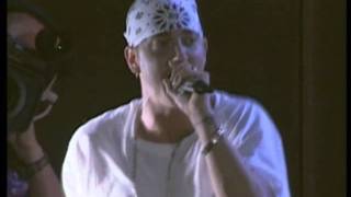 Eminem feat. Dr.Dre, Snoop Dogg, Xzibit &amp; Nate Dogg - Bitch Please II (Live).mpg