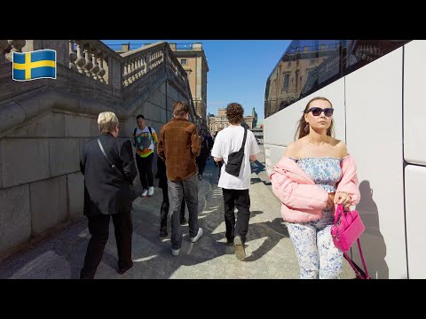 Stockholm Walking Tour - Old Town to Stureplan ☀