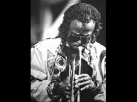 Miles Davis - Smoke gets in your eyes