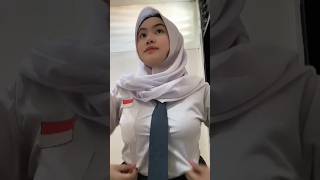 Download lagu Siswi besar dan gemoy 😍🥰 #siswisma #gununggede #shorts mp3