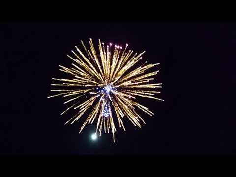 Homemade 5" double petal shell - (TT to spanish fuscia w/ blue to white strobe inner petal.)