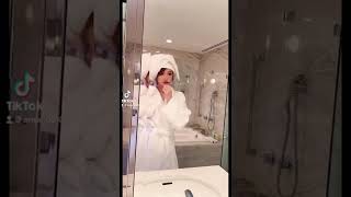 【TikTok】みんなの家の洗面所に現れる人?