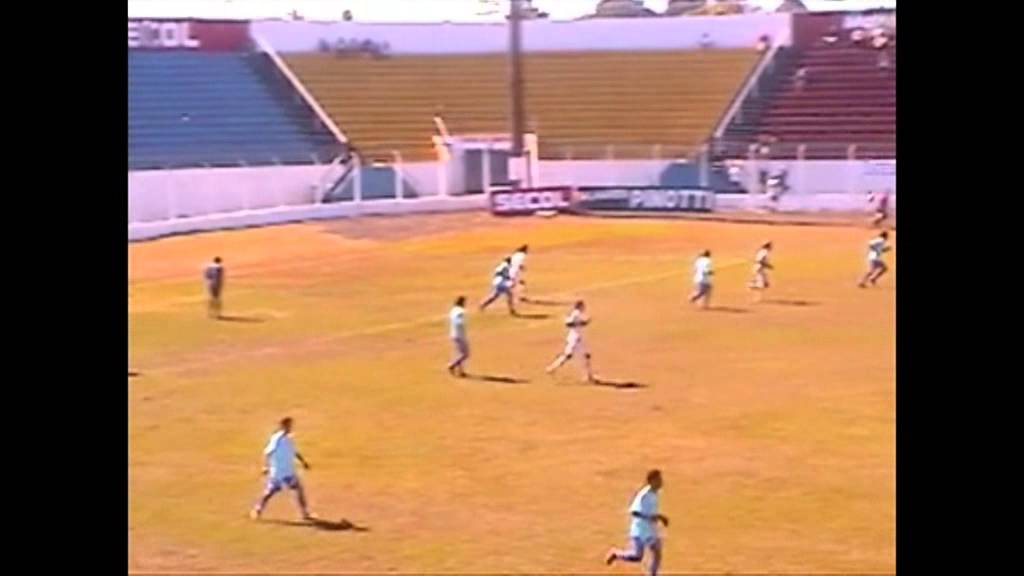 Goleiro Pedro Ales 89