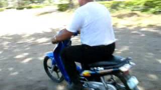 preview picture of video 'Ivan on a motorbike at Laoag airport'