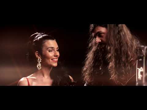 Klajkó Szandra feat Dóka Attila - *Karácsony érzés* -