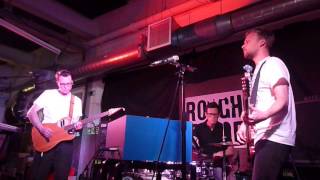 Tom Vek 04 Nothing But Green Lights (Rough Trade East London 10/06/2014)