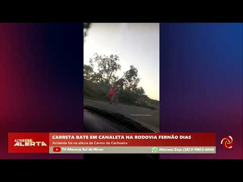 Carreta bate em canaleta em Carmo da Cachoeira