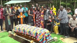 Download lagu FINAL GOODBYE 💔 Heartbreaking Moments as DJ Krowbar Lays His Wife Joyce Karumba to Rest mp3 Download lagu FINAL GOODBYE 💔 Heartbreaking Moments as DJ Krowbar Lays His Wife Joyce Karumba to Rest mp3