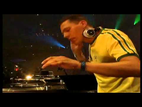 Tiësto in Concert 2003 Angle 2  Cave   Street Carnival & The Roc Project   Never Filterheadz Luvtina Dub