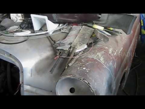 Mercedes Benz 190 1968 Abandoned in Garage