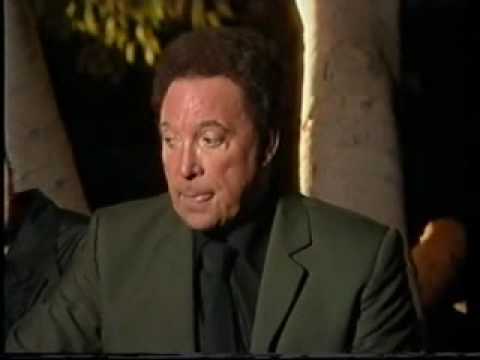 Stereophonics & Tom Jones making of Mama Told Me Not To Come