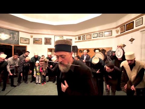 Derwische begrüßen den Frühling mit rituellem Piercing