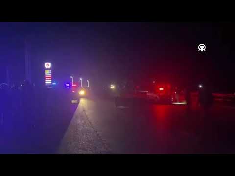 Feci ölüm! Otomobil çarptı kamyon üzerinden geçti