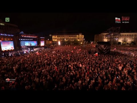 Warszawiacy śpiewają (nie)zakazane piosenki. Koncert w 79. rocznicę wybuchu Powstania Warszawskiego