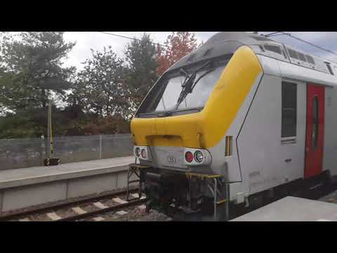 Hle 1903 f&auml;hrt ab mit 10 Doppelstockwaggen in Genk station #038#