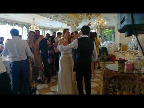 lento sposi e invitati