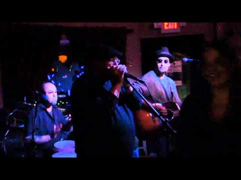 Right Now @ The Cat : The Small Town Sheiks