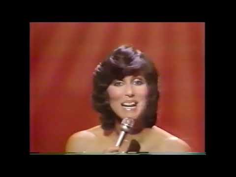 Videoclip de Holdin' Out For Love — Cher