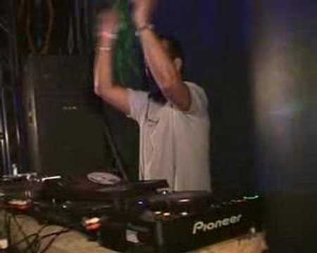 Dizstruxshon NYE 2006/07 Part 4