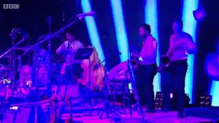 Arcade Fire Glastonbury 2014 - Sprawl II (Mountains Beyond Mountains)