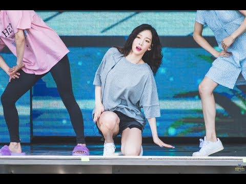 Thumbnail for [HD Fancam] 2017.08.12 "Holiday" - Girls' Generation DMZ Peace Concert Rehearsal (Taeyeon focus) by Taeyeon
