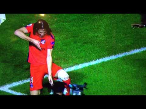 Cavani célébration Nicosie - Psg