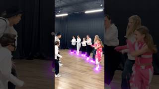 Шаффл Баттл 😎🔥 Girls 👧 VS Boys 👦 WHO WIN 🤔🏆 NEON MODE 😨
