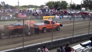 preview picture of video 'Boonville NY Fall 2012 Truck Pulling'