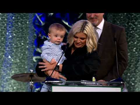 AUTUMN NELON STREETMAN WINNING SINGING NEWS AWARD