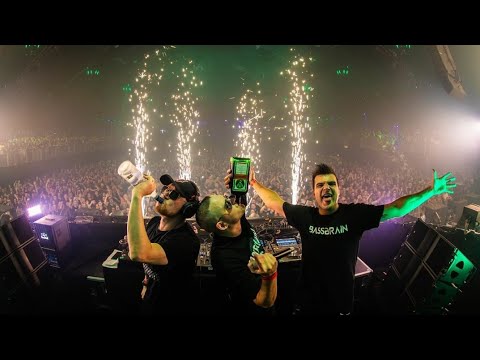 Da Tweekaz & BassBrian New Collab ShotJee | Reverse Festival Best Moments