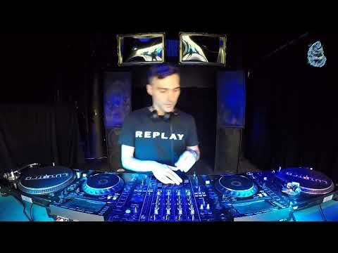 The Blue Oyster: FictiOne / 16.06 / 17 - 18