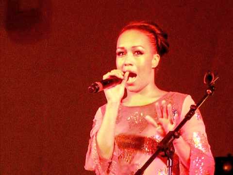 Rebecca Ferguson (BGT Finalist) - Make You Feel My Love