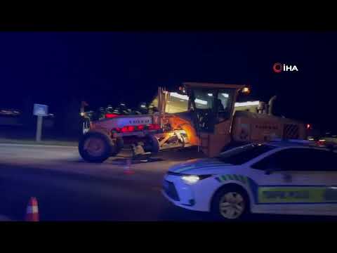 Heyelandan kapanan Erzincan-Sivas kara yolu yeniden ulaşıma açıldı