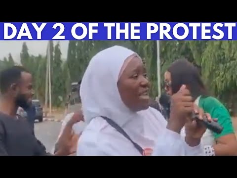 DAY 2 OF THE PROTEST: Aisha Yesufu On Fire 💪🇳🇬