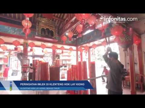 Perayaan Imlek di Klenteng Hok Lay Kiong Perayaan Imlek di Klenteng Hok Lay Kiong
