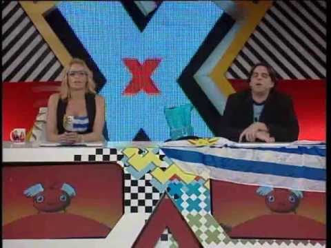 CLAUDIA FERNÁNDEZ EN BENDITA TV - PROGRAMA 221 - 24.07.2011 (2)