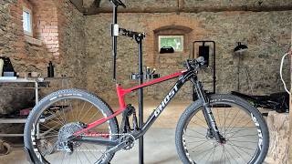 The most pointless dropper post. Fixing sticky Eightpins seatpost.