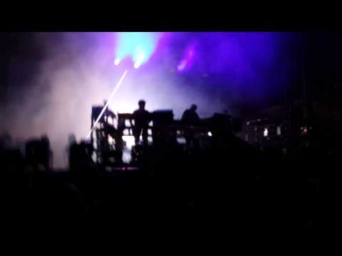 Chemical Brothers Live @ North Coast 9/6/15 clip 2