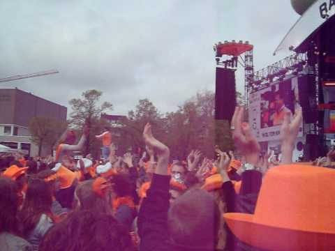 Koninginnedag 2010 - Wolter kroes Radio = 538 Museumplein