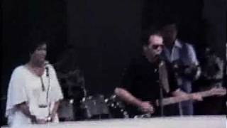 Merle Haggard with Bonnie Owens in 1978.mpg