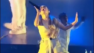 Download lagu Ariana Grande - Greedy ( Live at the Dangerous Woman Tour Sydney, Australia | HD ) mp3
