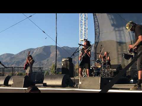 Thumbnail for Babes in Toyland - He's My Thing Clip (Cal Jam 17)