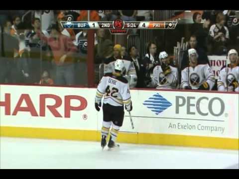 Claude Giroux scores vs the Sabres - 10-26-10