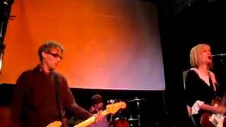 The Muffs &quot;Lucky Guy&quot; live @Bitte (Mi) 02-10-2010