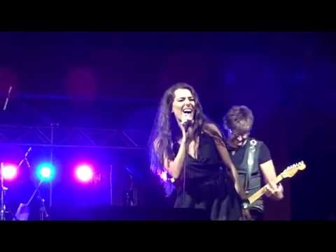 Jessica Lynn - Cover of Tush - ZZ Top - Live in Concert