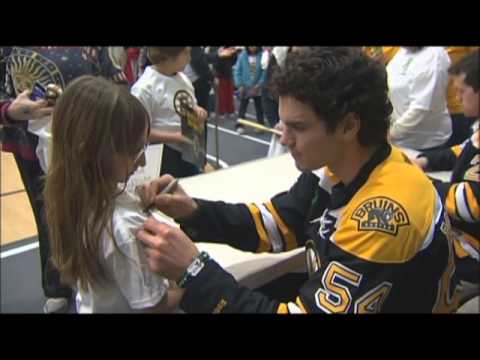 Boston Bruins Visit Newtown, Conn. With Stanley Cup (WBZ-TV Boston)