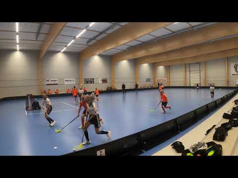 3.9.2020 FC Tuusula B-tytöt - Korska D-pojat - erä 1/3 Tuusulan salibandyhalli