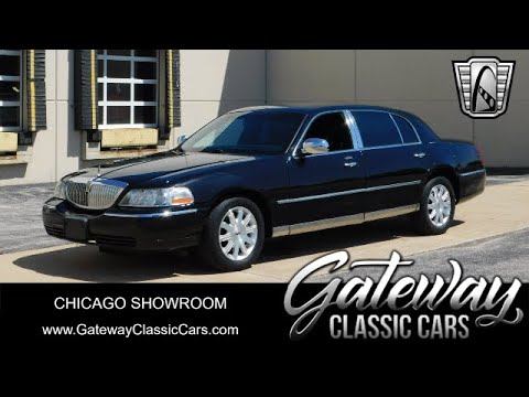 2011 Lincoln Town Car (CC-1870170) for sale in O'Fallon, Illinois