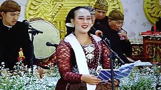 Download lagu darmono lomba Sindhen Nengky (mijil kethoprak )plg nem 05 mp3 Download lagu darmono lomba Sindhen Nengky (mijil kethoprak )plg nem 05 mp3